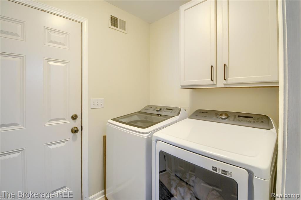 4422 JORDAN Drive, Grand Blanc, MI 48439 — Photo 14