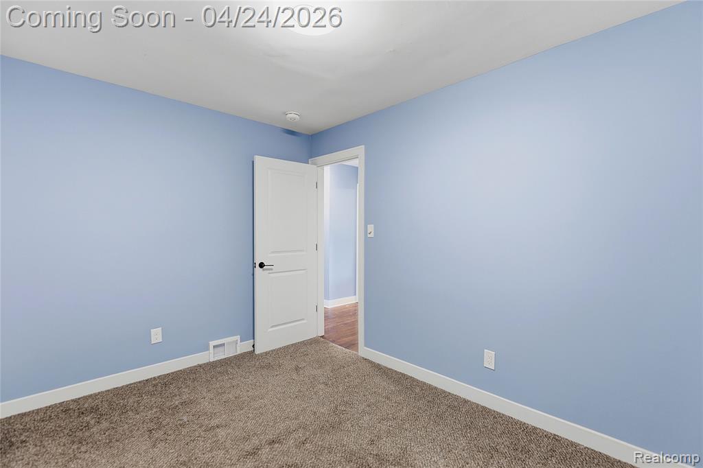 13431 Burton Street, Oak Park, MI 48237 — Photo 19