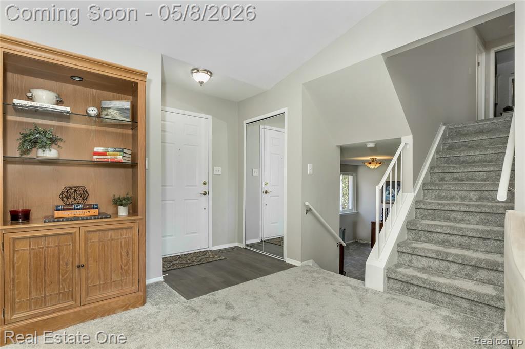 4749 Parkridge Drive, Waterford, MI 48329 — Photo 3
