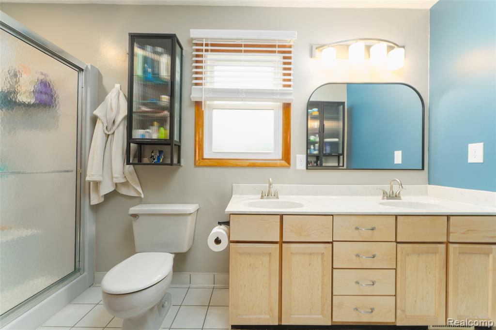 12921 Ann Lynn Drive, South Lyon, MI 48178 — Photo 33