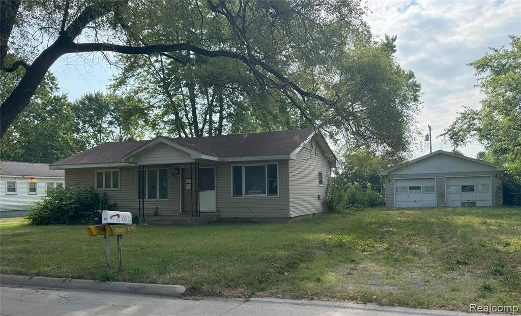 824 Harbor Avenue, Monroe, MI 48162 — front exterior