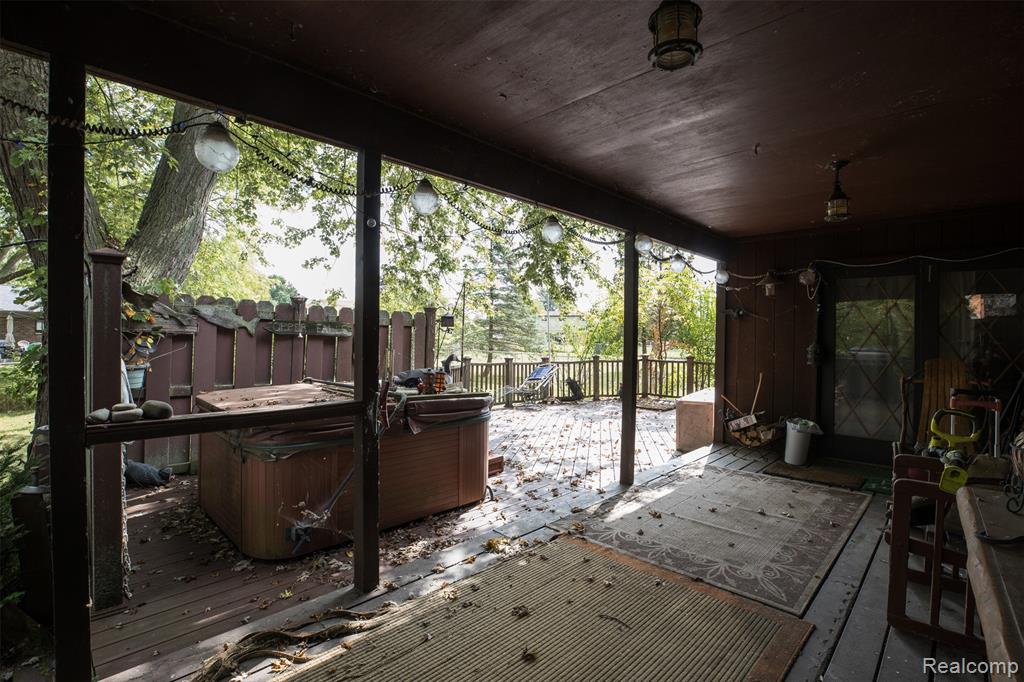 29823 Kingsbridge Drive, Gibraltar, MI — Photo 14