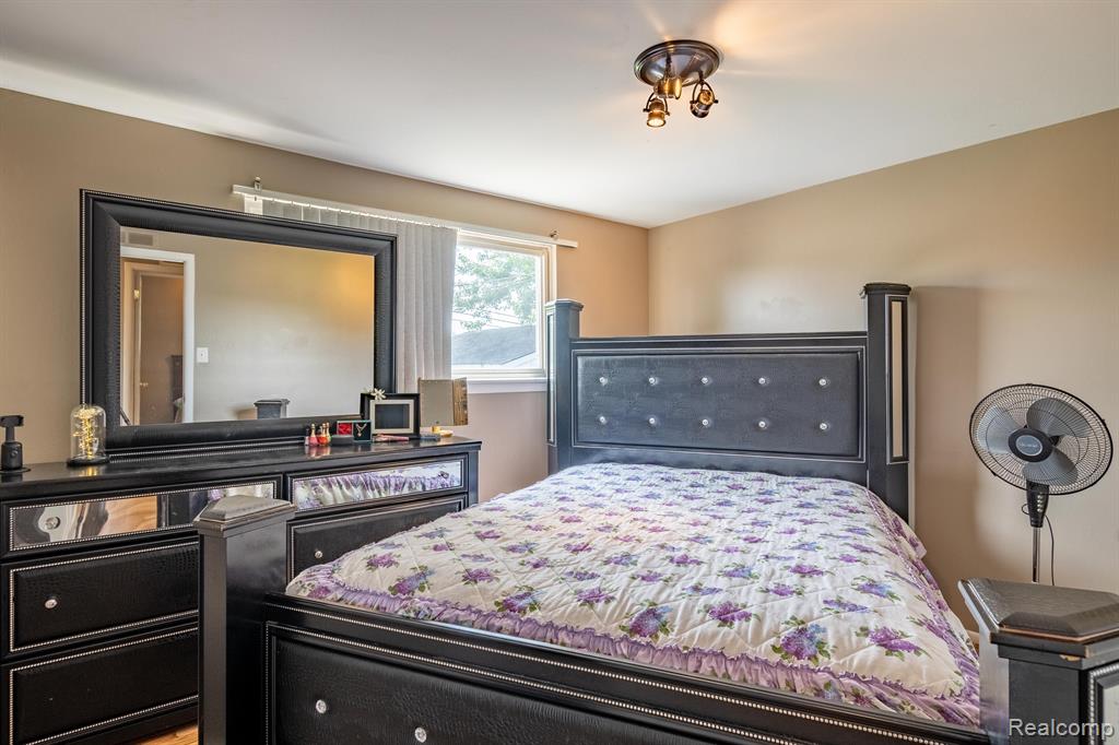 41210 PAIGN Drive, Sterling Heights, MI 48313 — Photo 4