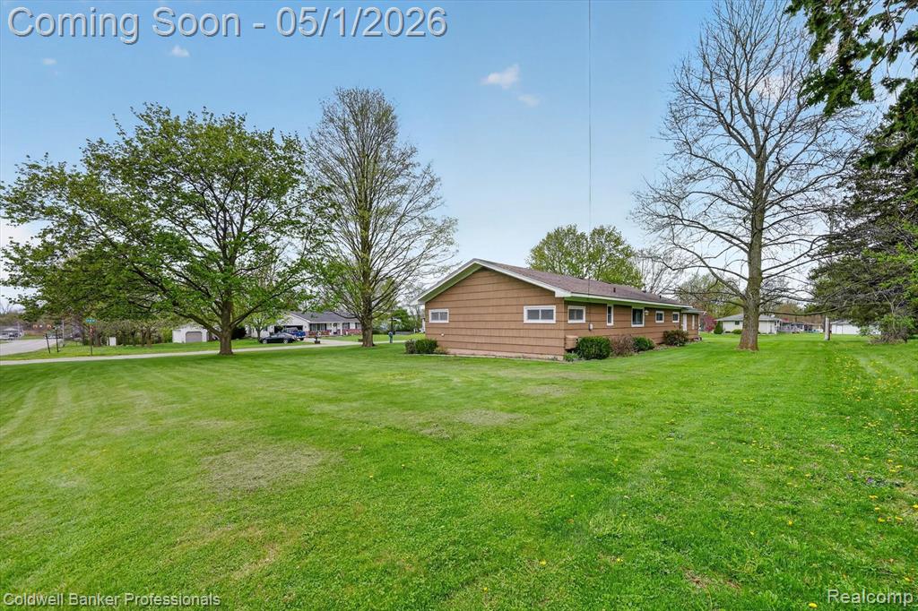 2010 Carol Drive, Lapeer, MI 48446 — Photo 28