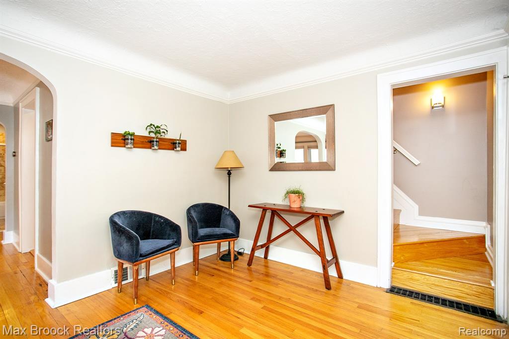 501 N Wilson Avenue, Royal Oak, MI 48067 — Photo 17