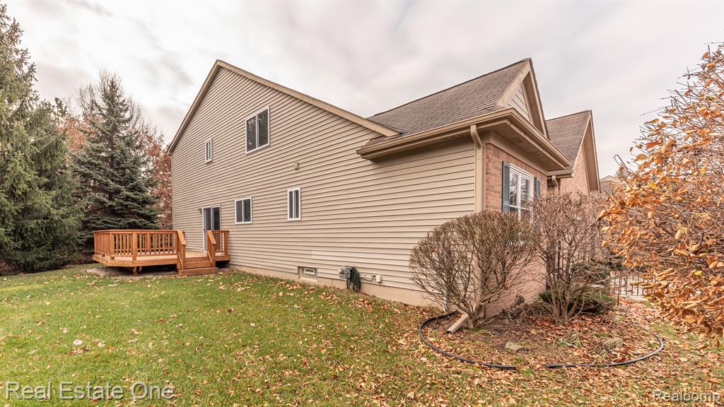 152 Winslow Circle, 37, Commerce Twp, MI 48390 — Photo 33