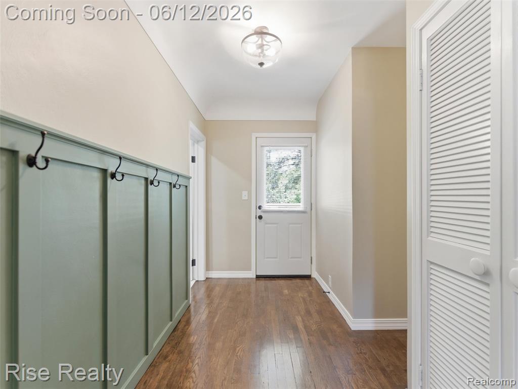 2449 N Genesee Road, Burton, MI 48509 — Photo 4