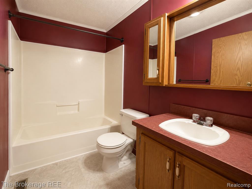 33051 Heatherwood Lot 244, New Haven, MI — Photo 24