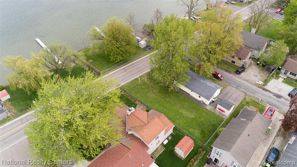903 S. Lake Drive, Novi, MI — Photo 2