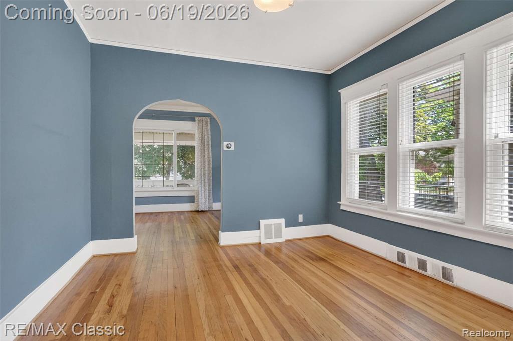 561 W Saratoga Street, Ferndale, MI 48220 — Photo 14