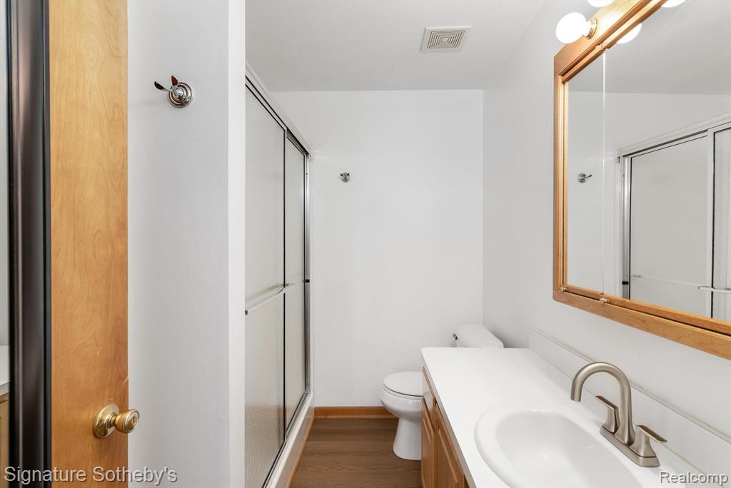 359 MARIGOLD Circle, Westland, MI — Photo 11