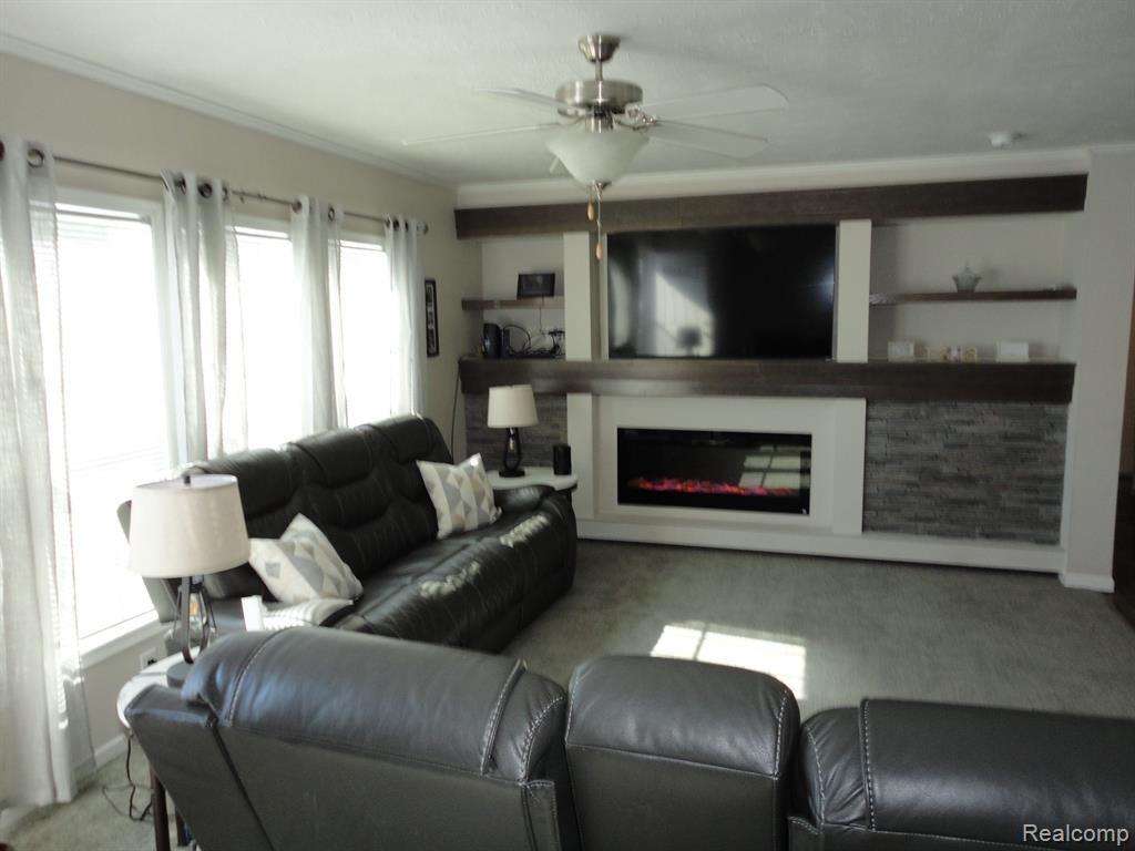 7563 GRANT Drive, Newport, MI 48166 — Photo 4