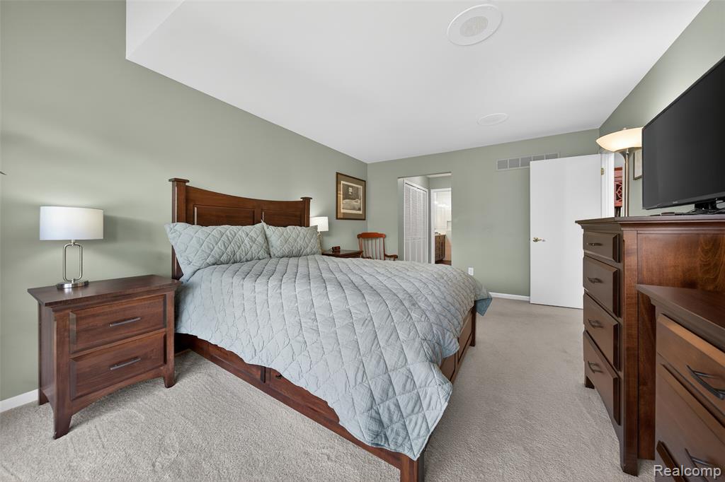 741 Briar Hill Lane, 111, Bloomfield Hills, MI 48304 — Photo 21