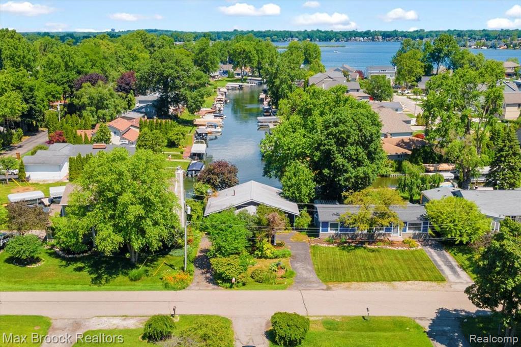2840 Wall Street, Keego Harbor, MI 48320 — Photo 3