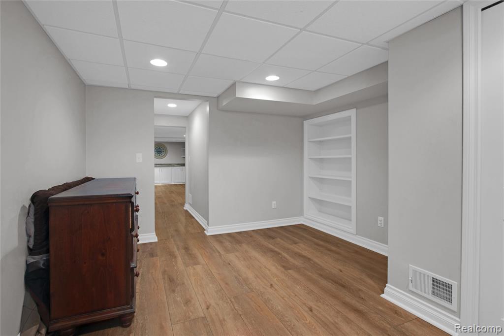 9093 Jordan Road, Grand Blanc, MI 48439 — Photo 39