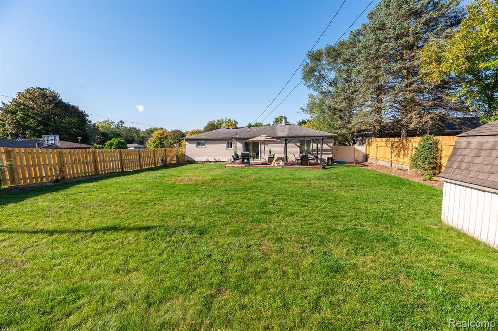6665 LAURELTON, Clarkston, MI — Photo 28