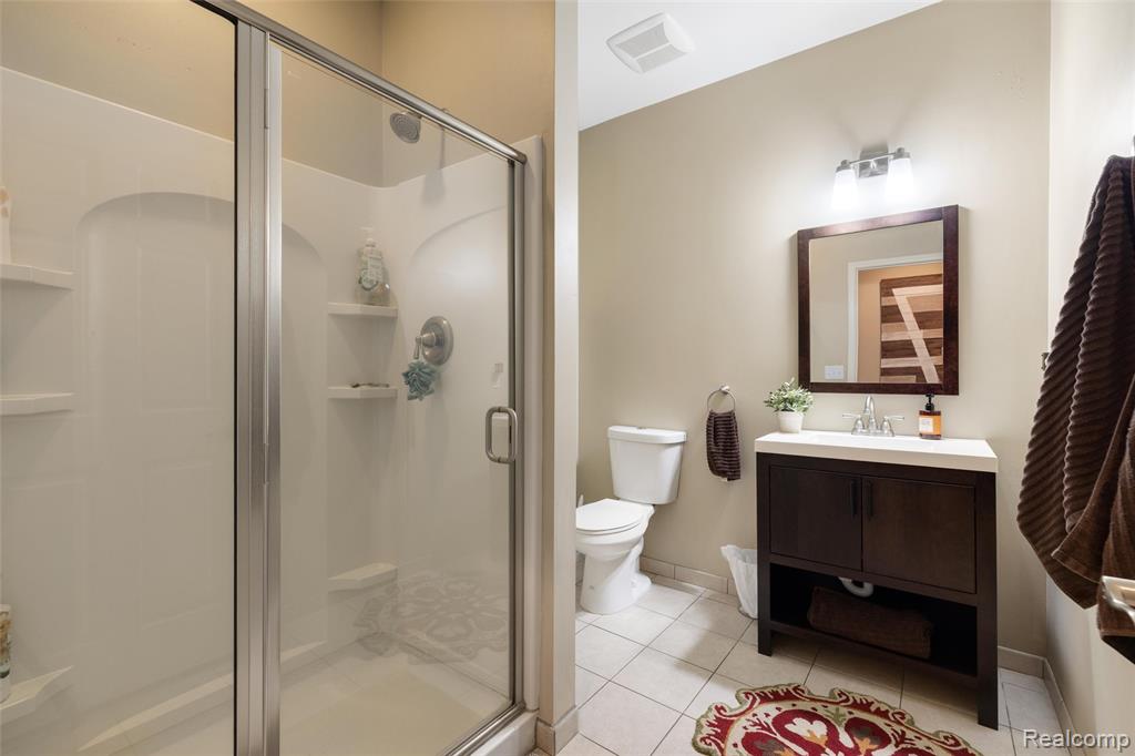 4617 Waterbury Drive, Clarkston, MI 48348 — Photo 37