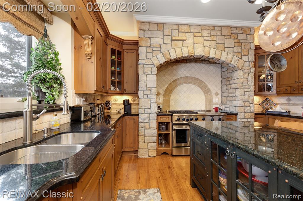 17905 Parkshore Drive, Northville, MI 48168 — Photo 21