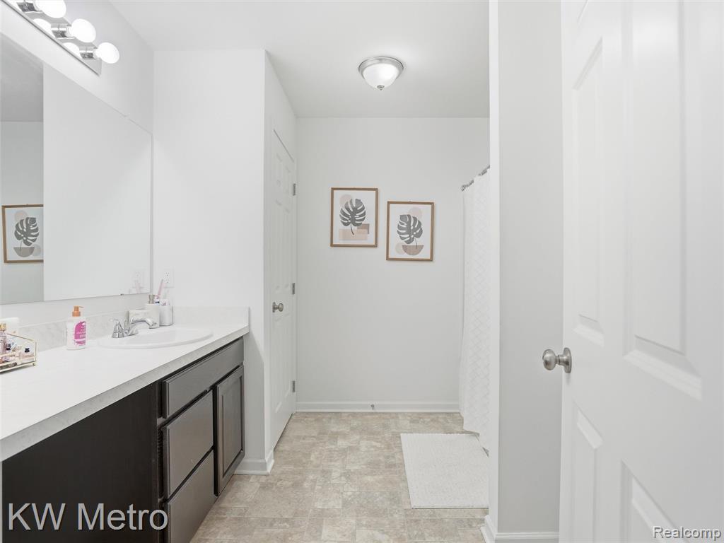 48672 Ivory Orchard Drive, Macomb, MI 48042 — Photo 28