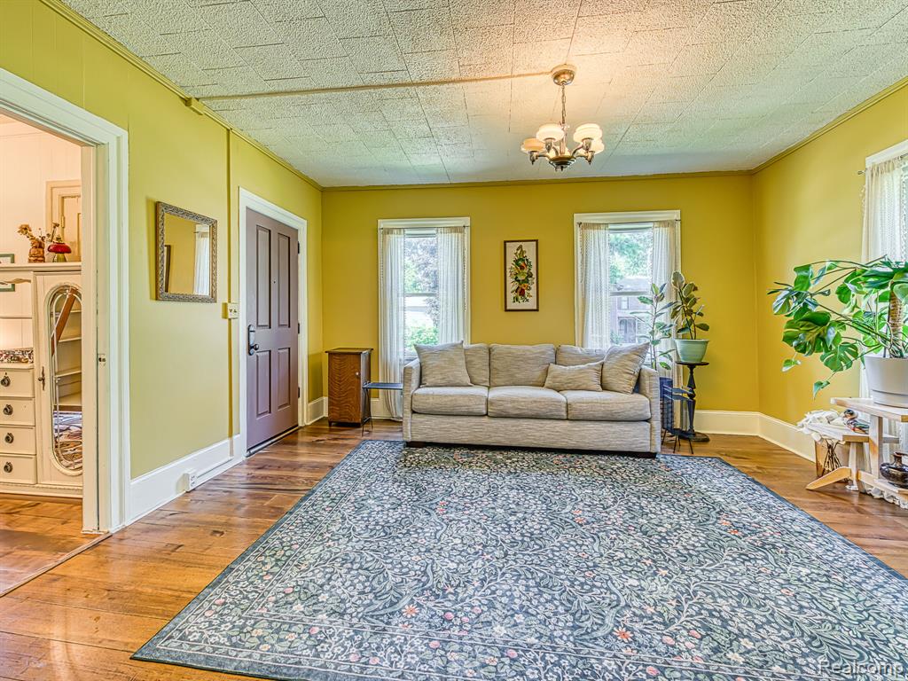 306 E Cross Street, Ypsilanti, MI 48198 — Photo 2