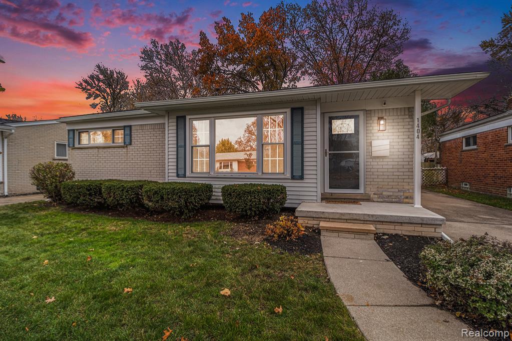 Photo for 1404 Woodlawn Avenue, Royal Oak, MI 48073 - listing #20251053567 1404 Woodlawn Avenue, Royal Oak, MI 48073