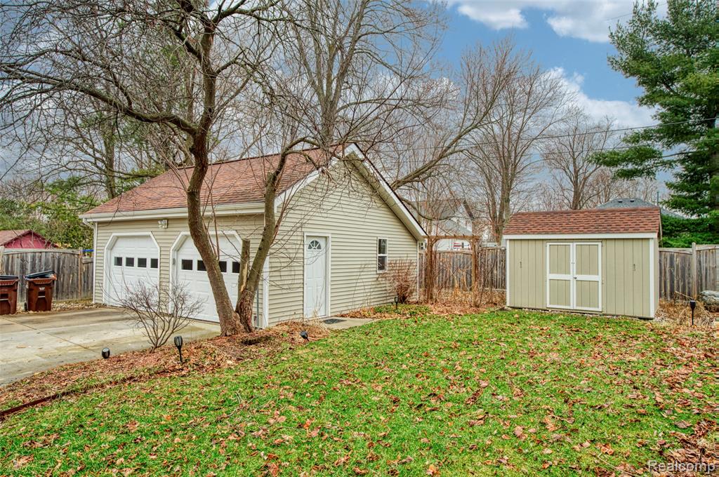 407 S Cedar Street, Williamston, MI 48895 — Photo 25