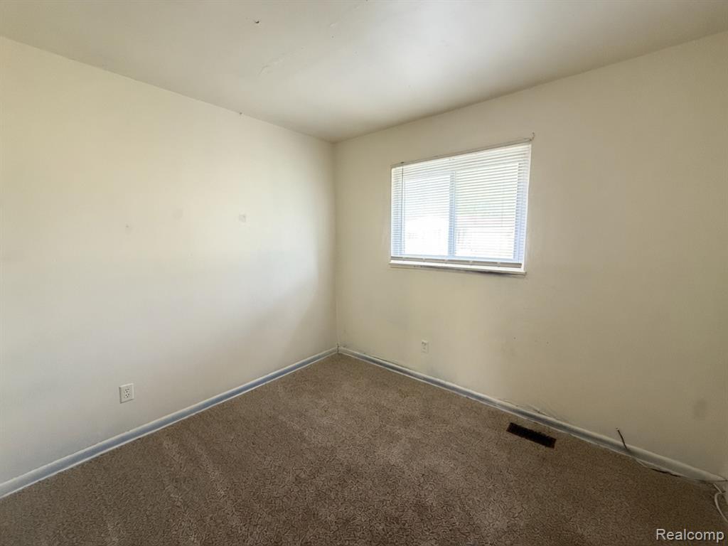 5444 Mendel Berger Drive, Mount Morris, MI 48505 — Photo 11