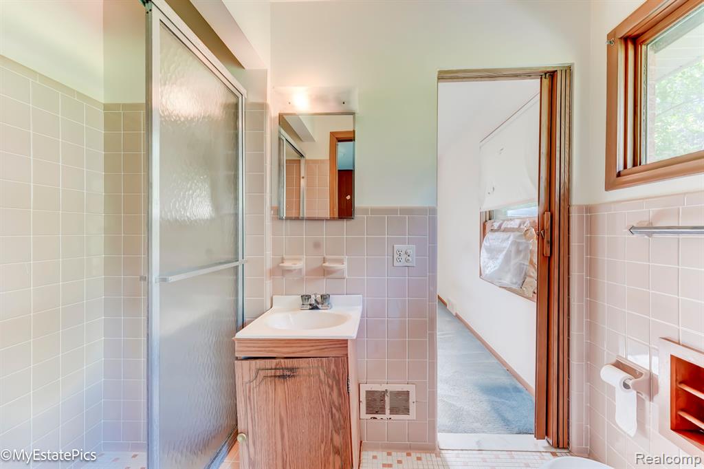 1432 ROOSEVELT, Ypsilanti, MI 48197 — Photo 10