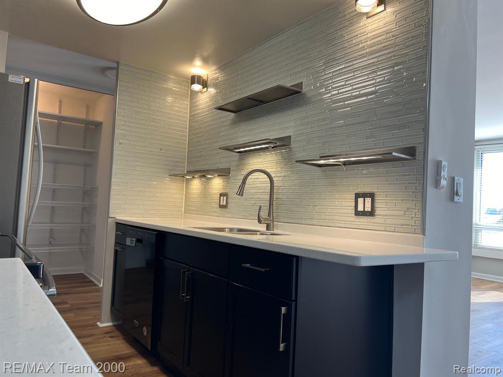 22700 GARRISON Street, 206, Dearborn, MI 48124 — Photo 11
