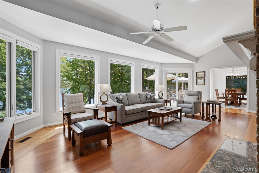 5483 Lake Ridge Drive, Brighton, MI 48116 — Photo 10