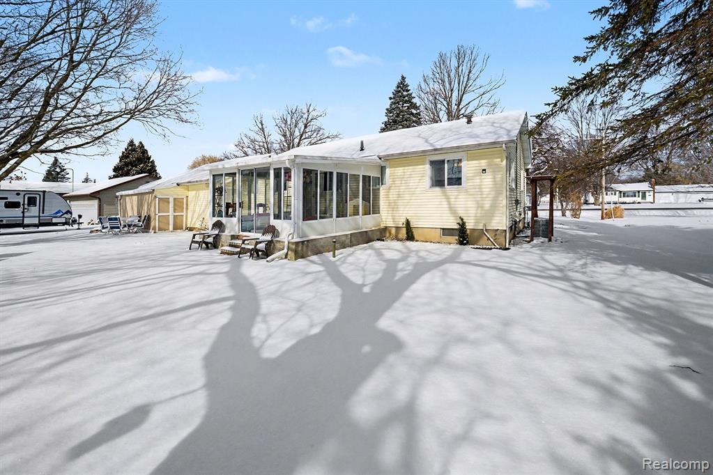 6030 E Hill Road, Grand Blanc, MI 48439 — Photo 21