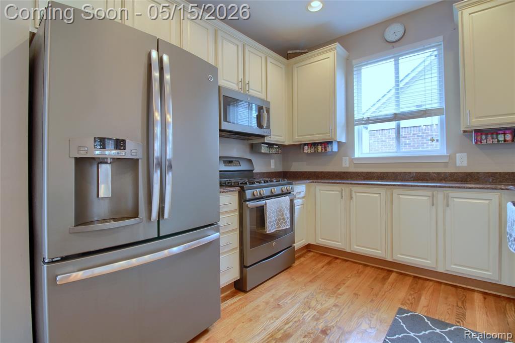 28260 Cottage Lane, New Hudson, MI 48165 — Photo 12