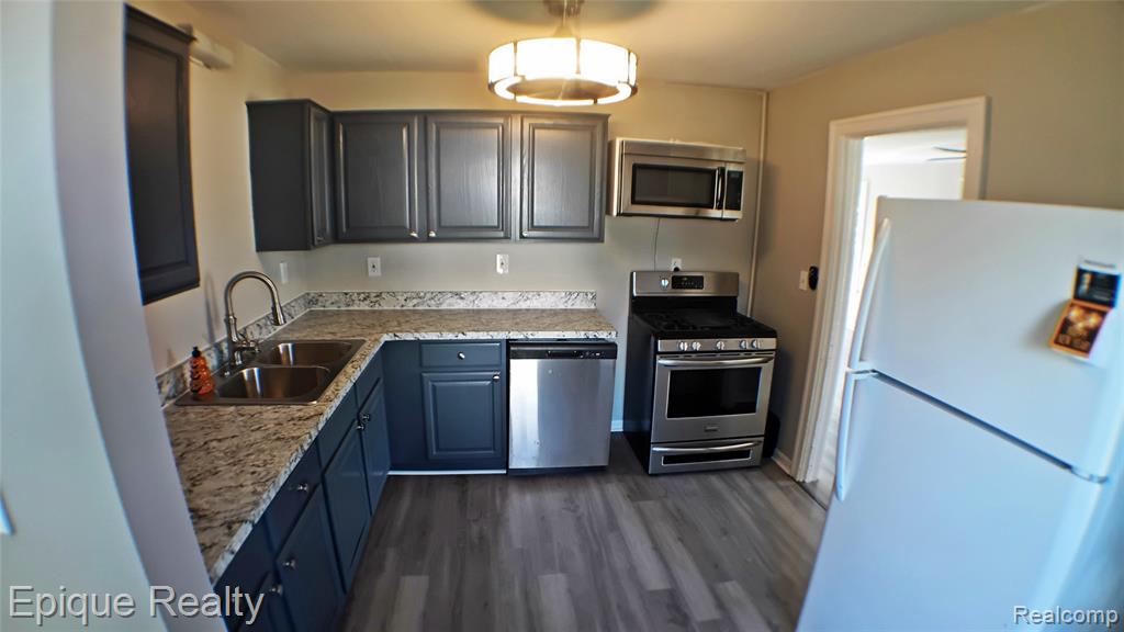 949 Boston Unit A Avenue, Waterford, MI 48328 — Photo 18