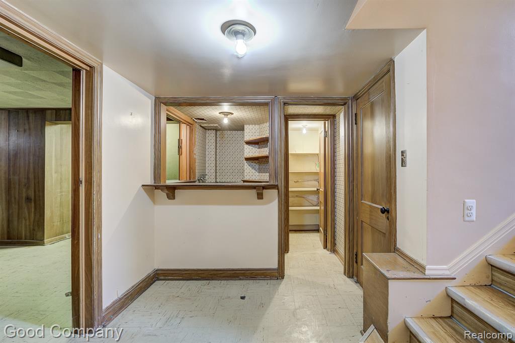 20 OXFORD Boulevard, Pleasant Ridge, MI — Photo 51
