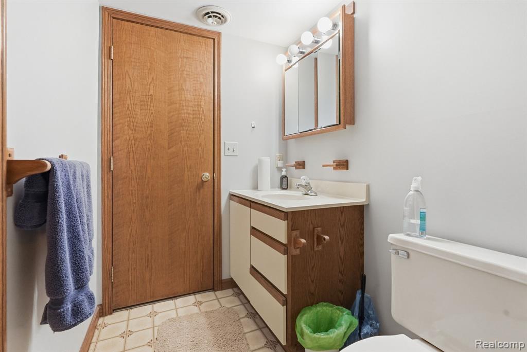 5436 N Lakeshore Road, Deckerville, MI 48427 — Photo 22