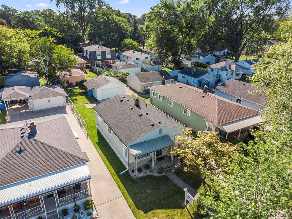 4421 Edgewood Street, Dearborn Heights, MI 48125 — Photo 32