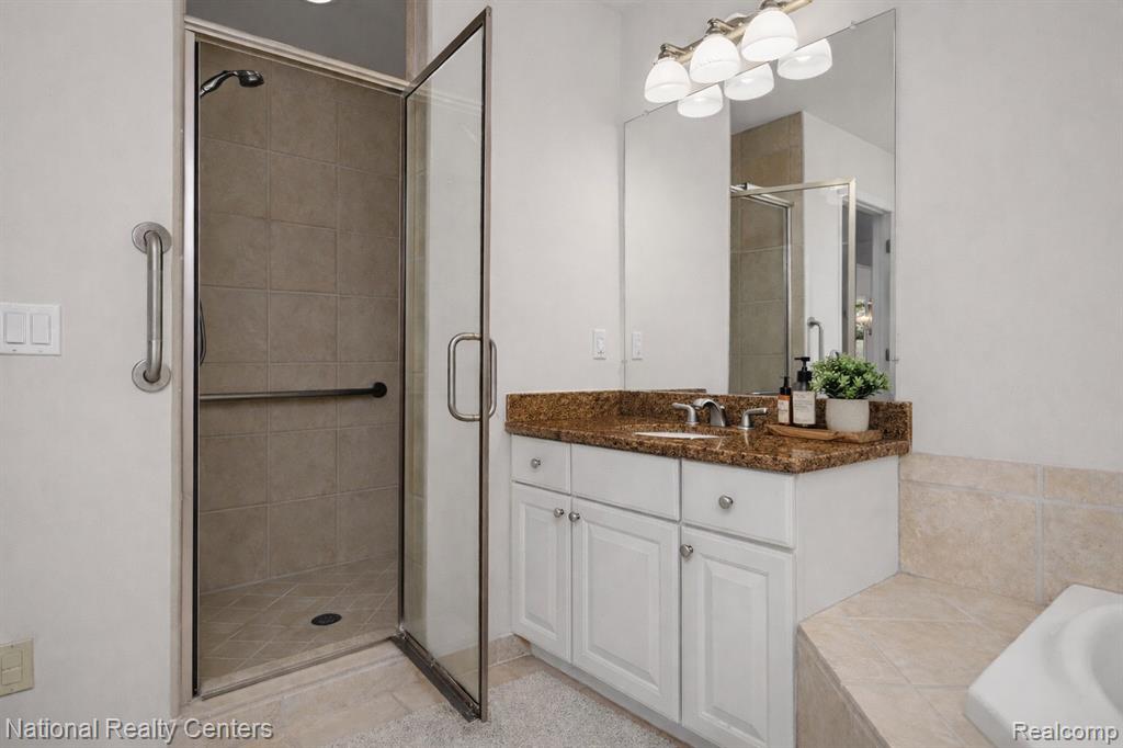 8521 Brewster, Canton, MI 48187 — Photo 23
