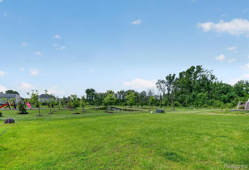 20983 Calabrese Drive, South Lyon, MI 48178 — Photo 42