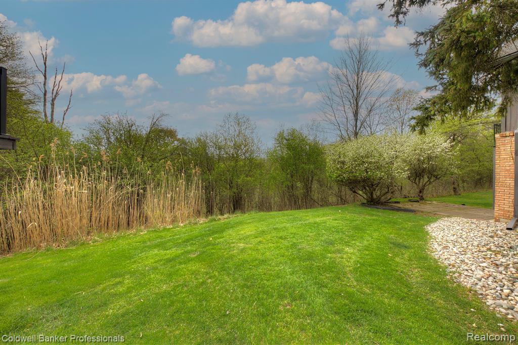 1921 Pine Ridge Lane, Bloomfield Hills, MI 48302 — Photo 10
