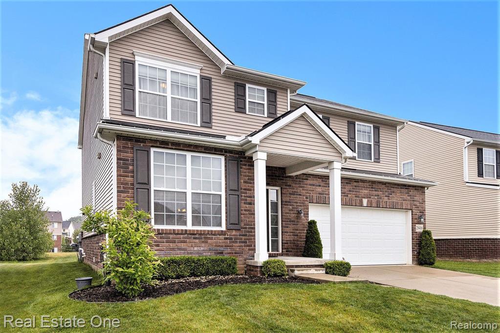 28406 OAKMONTE Circle E, New Hudson, MI 48165 — Photo 4