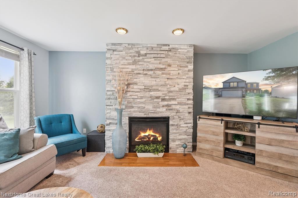 4900 Meadow Crest Circle, Holly, MI 48442 — Photo 8