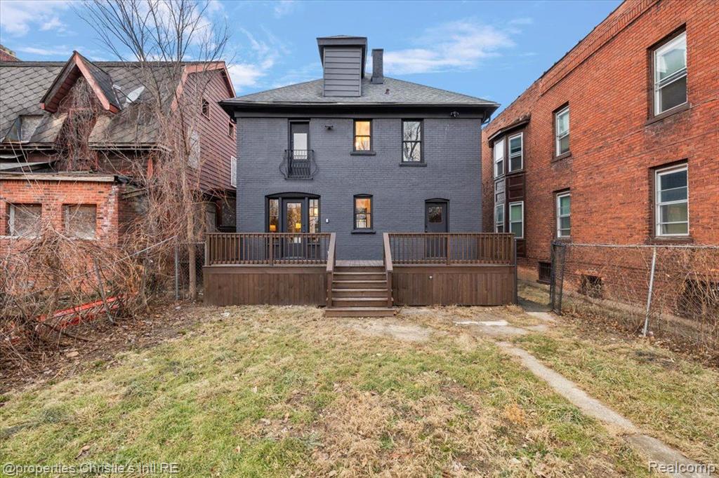 649 GLADSTONE Street, Detroit, MI 48202 — Photo 45