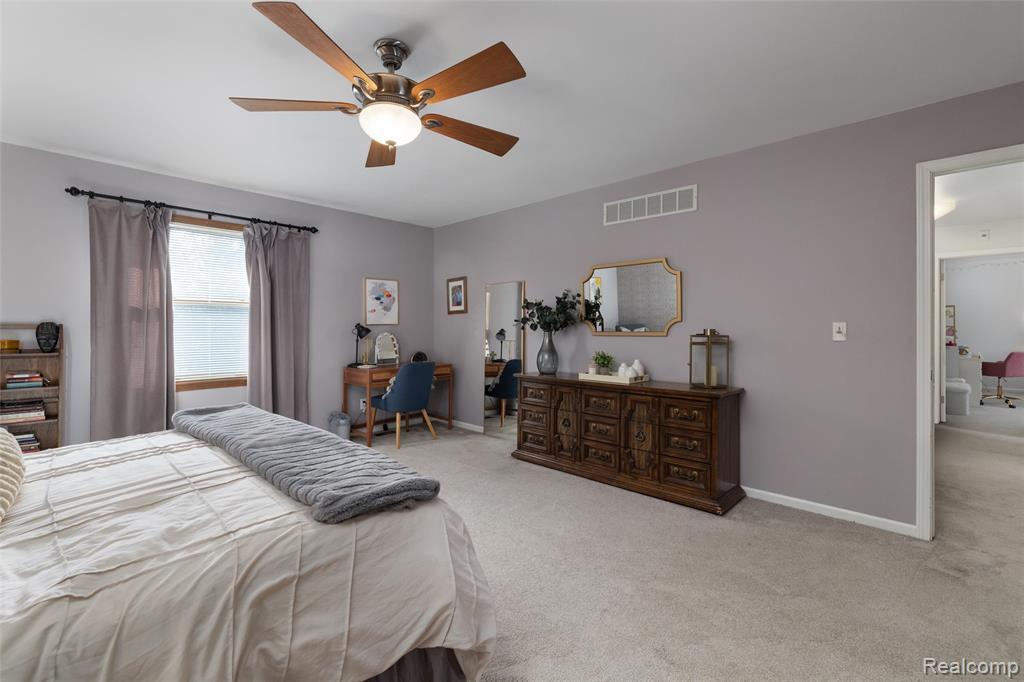 8374 Lasalle Court, Grosse Ile, MI 48138 — Photo 31