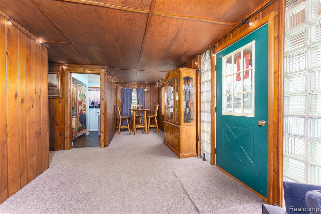 522 E FRANK Street E, Fowlerville, MI 48836 — Photo 6