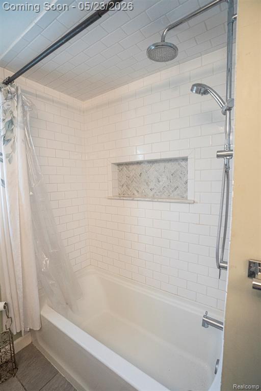 530 Sheffield Drive, Madison Heights, MI 48071 — Photo 32