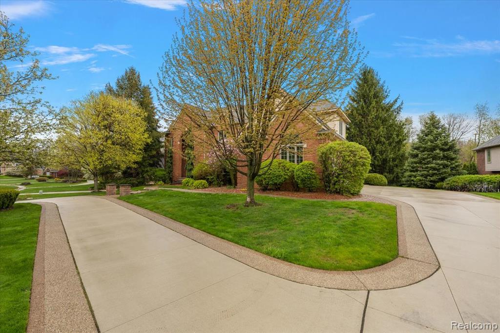 3725 Mountain Laurel Court, Oakland, MI — Photo 3