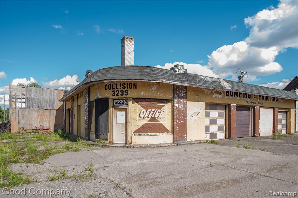 3239 W McNichols Road