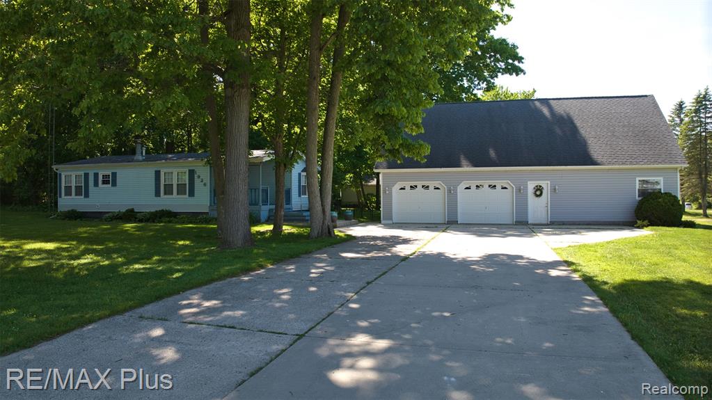 1926 New Rochelle Drive, Lapeer, MI 48446 — Photo 3