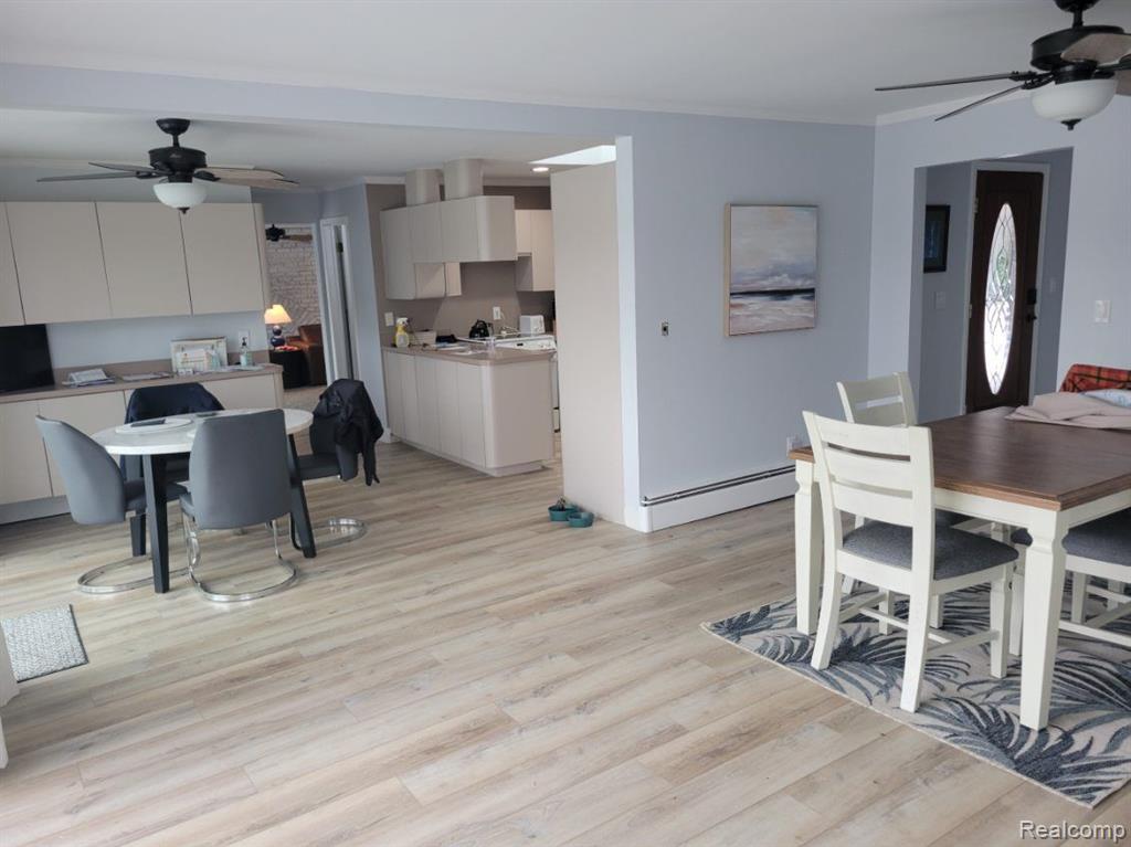 7008 BISCAYNE Avenue, White Lake, MI 48383 — Photo 10