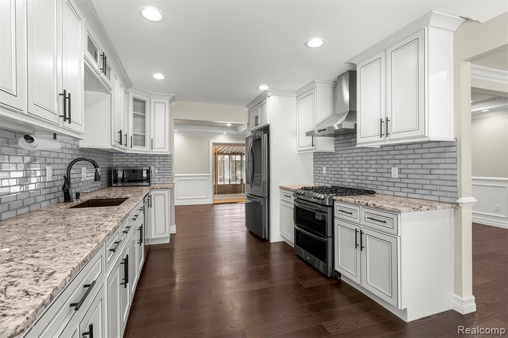 41925 South Drive, Canton, MI 48188 — Photo 12